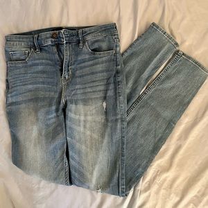 Hollister high-rise super skinny ripped jeans | light-medium wash | Size: 5L